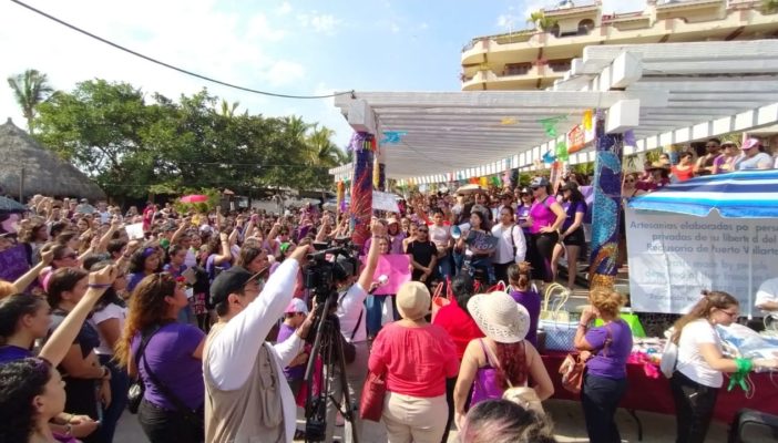 Histórico movimiento por el Día Internacional de la Mujer