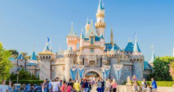 Cierra Disneyland en California por prevención sanitaria