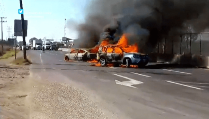 Guanajuato 'sitiado'; operativos provocan narcobloqueos