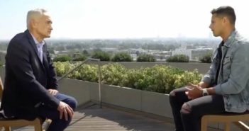 "Vamos para atrás", Chicharito ante gestión de AMLO