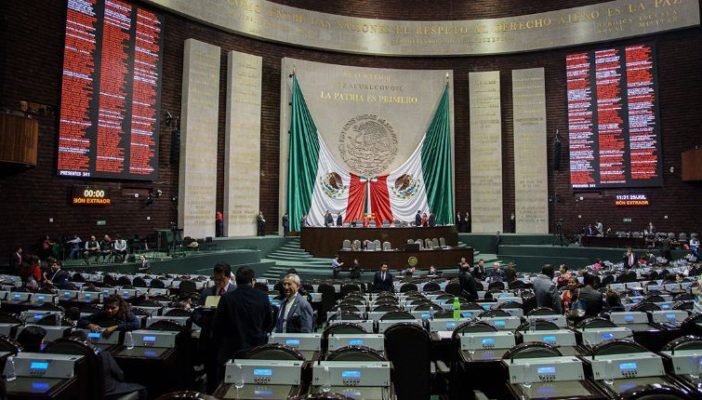 Diputados suspenden sesiones por coronavirus