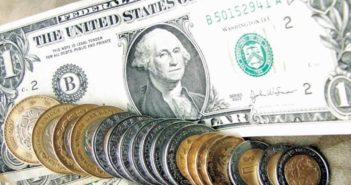 Peso sigue ganando terreno frente al dólar