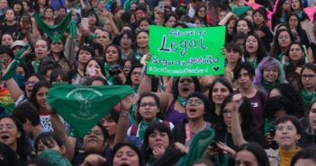 PAN hace encuesta sobre aborto; la borra porque mayoría votó a favor
