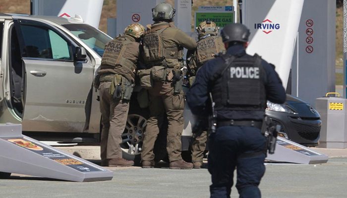 16 muertos en tiroteos en Canadá; el agresor fingió ser policía