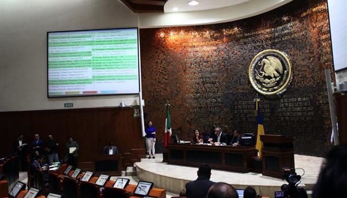 Diputados de Jalisco se aprueban seguros de vida en 'Fast track'