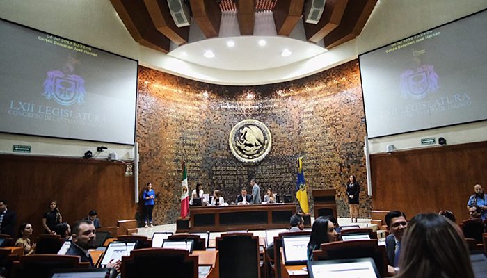En Jalisco, diputados triplican dinero para partidos políticos