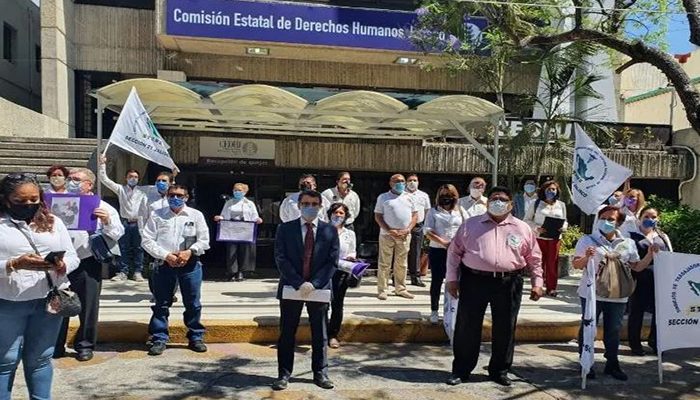Sindicato de personal médico denuncia retención de salarios en Jalisco