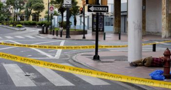 Apilan cuerpos en Ecuador; desconocen si son por COVID-19