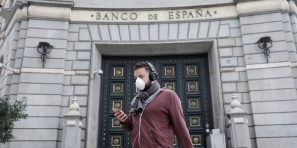Rebasa España a Italia y ya es el país europeo más golpeado por Covid-19