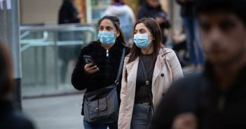 España anuncia fase dos para regresar a las calles