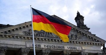 Alemania comenzará a reabrir escalonadamente en su territorio