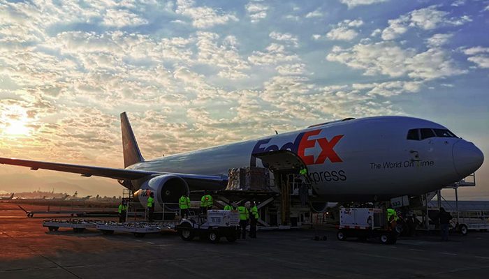 Llega a México segundo cargamento de ventiladores mecánicos