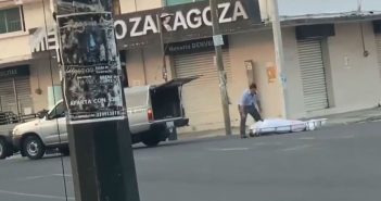 Se les cayó el muertito en plena calle