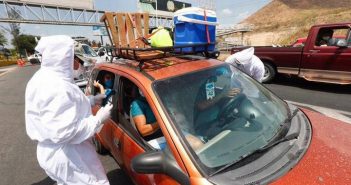 A pesar de la pandemia por Covid-19 salen a carretera jaliscienses