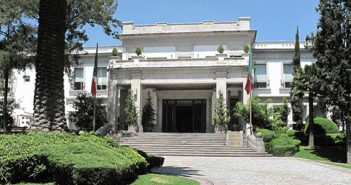 Los Pinos funcionará como 'albergue' para personal médico