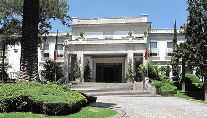 Los Pinos funcionará como 'albergue' para personal médico