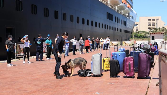86 mexicanos desembarcaron en Puerto Vallarta y Cozumel