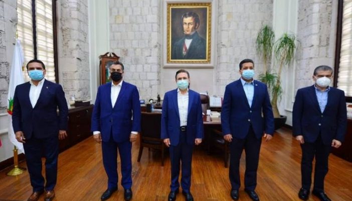 Gobernadores acuerdan su propia agenda de salud