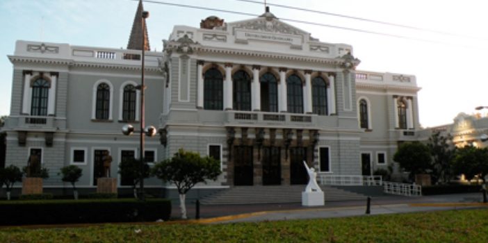 UDG recomienda reactivación económica en junio