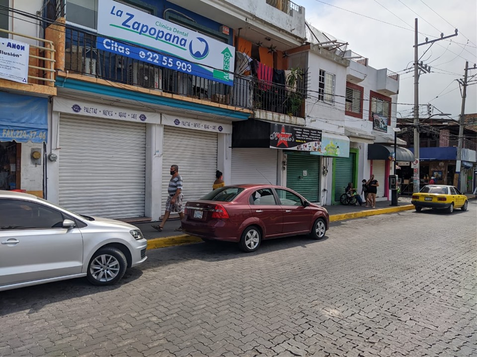 A pesar de tener 'luz verde', muchos negocios siguen cerrados 2 A pesar de tener 'luz verde', muchos negocios siguen cerrados