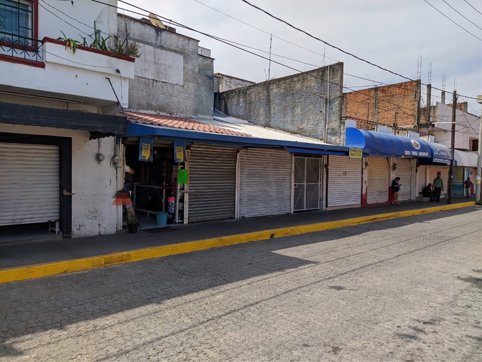A pesar de tener 'luz verde', muchos negocios siguen cerrados 3 A pesar de tener 'luz verde', muchos negocios siguen cerrados