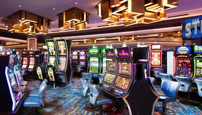 Casinos en Las Vegas reabren tras cierre por coronavirus