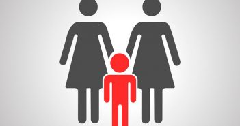 Chile da un paso histórico; reconocen a niño con 2 madres