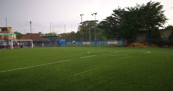 Canchas de futbol podrían reabrir tras protestas