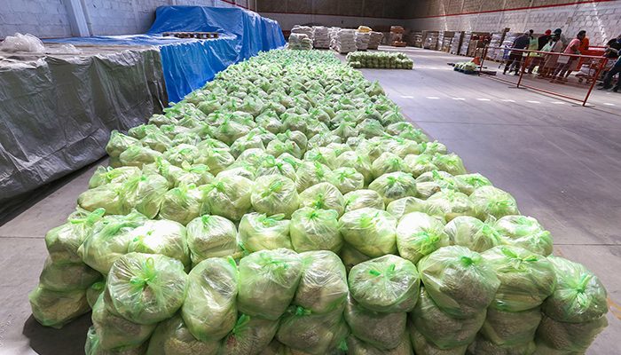 Ordena INE a funcionarios no difundir entrega de apoyos por pandemia