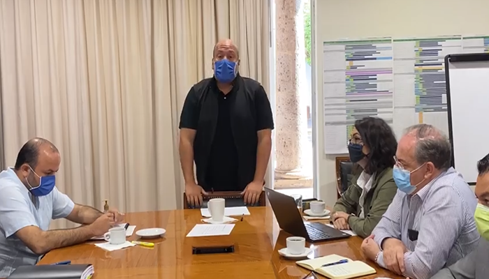 Echa para atrás Alfaro apertura de cines y teatros