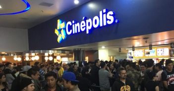 Sigue en pie la apertura de cines, teatros y centros deportivos en PV