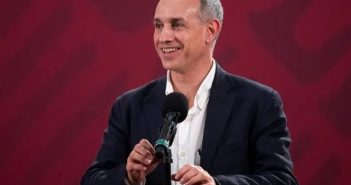 Giras del presidente sí son esenciales, reitera López-Gatell