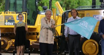 Suspensión del tren maya tiene tintes políticos, asegura el presidente