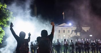 Trump se refugia en búnker de la Casa Blanca tras protestas en USA
