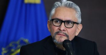 Fiscal de Jalisco 'ni renuncia ni se va' de su cargo