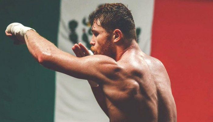 'Canelo' vuelve a poner el ejemplo; apoya a niños con cáncer