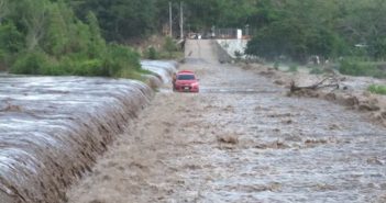 Se registran crecientes de ríos a causa de Hanna en Nayarit