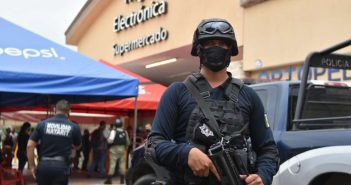Tras operativo para contener el Covid-19 se han clausurado 26 comercios en Tepic