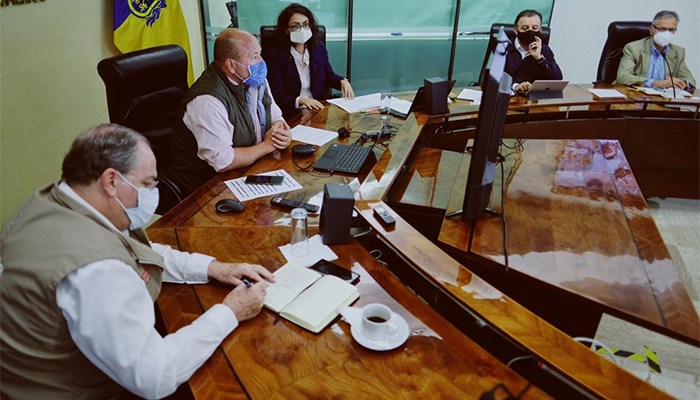 "En los próximos días no se va a abrir nada más de lo que hoy está abierto": Alfaro