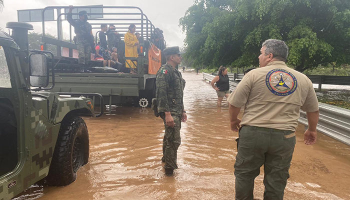 Activan plan 'DN-III' tras el paso de Hernán