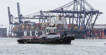 AMLO busca revocar contrato de 100 años a empresa que maneja puerto de Veracruz