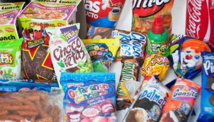 Tabasco también quiere prohibir venta de comida chatarra a menores