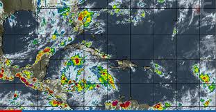 "Laura" se convierte en huracán en el Golfo de México