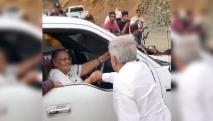 'Volvería a saludar a la mamá del Chapo', responde AMLO