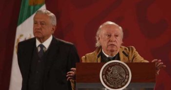 Tras atacar a 4T, Víctor Toledo aún no habla con López Obrador