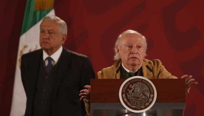 Tras atacar a 4T, Víctor Toledo aún no habla con López Obrador