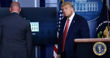 Desalojan a Trump de rueda de prensa por tiroteo afuera de Casa Blanca