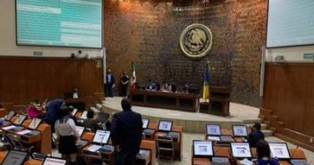 Redes sociales de servidores jaliscienses serán información pública