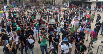 Mujeres realizan “Antigrita” en la Rotonda de Jaliscienses Ilustres