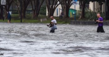El huracán “Sally” provoca inundaciones en Sur de EU